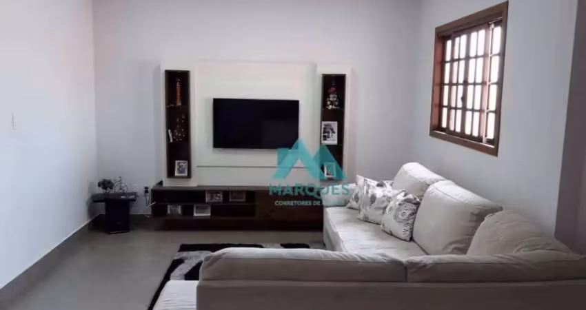 Sobrado com 3 dormitórios à venda, 215 m² por R$ 480.000,00 - Borda da Mata - Caçapava/SP