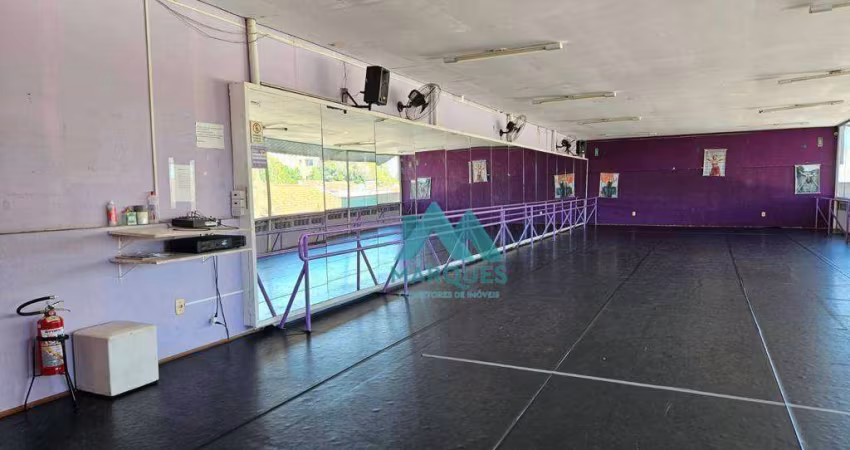 Conjunto à venda, 700 m² por R$ 3.000.000,00 - Vila São João - Caçapava/SP