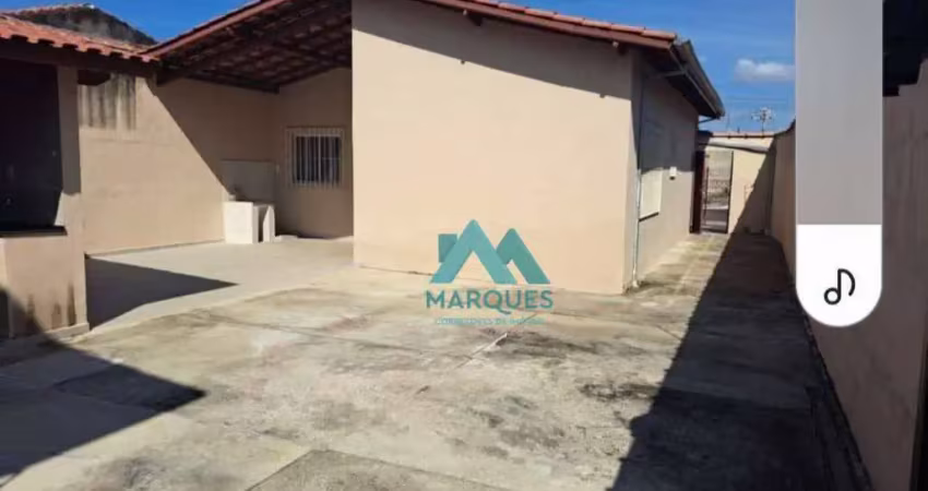 Ótima casa em bairro próximo a rodoviária, posto de saúde, escolas e outros