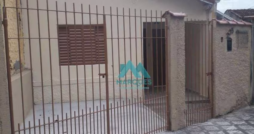 Casa á venda em Caçapava Vila Santos, 187m²  R$215.000,00