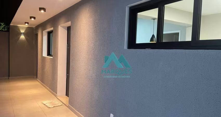 CASA EM REGIÃO CENTRAL TODA MODERNA, COM 3 DORMITÓRIOS SENDO UMA SUÍTE