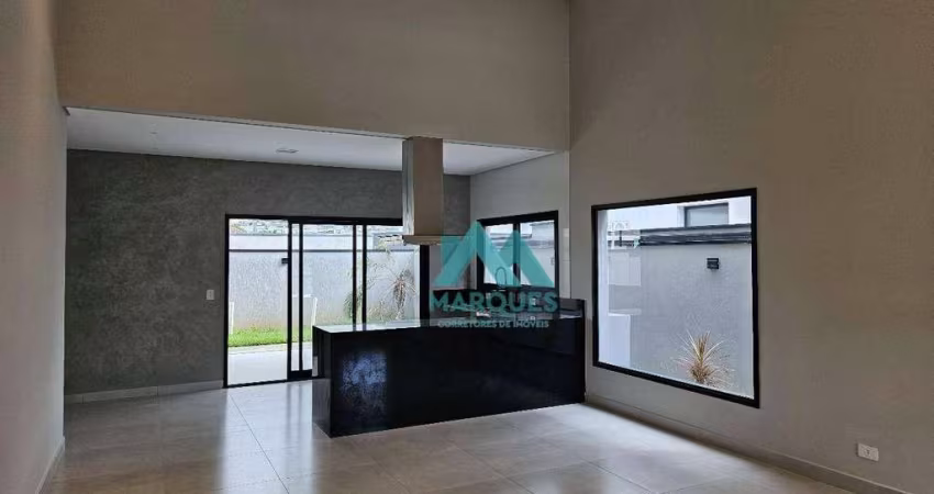 Casa térrea em condomínio de alto padrão ampla e confortável com 162,95 área construída