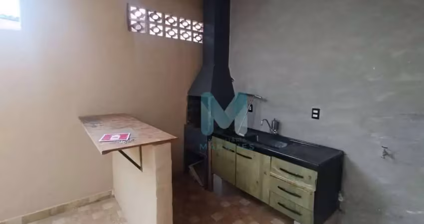 Lindo Sobrado com área Gourmet e sacada