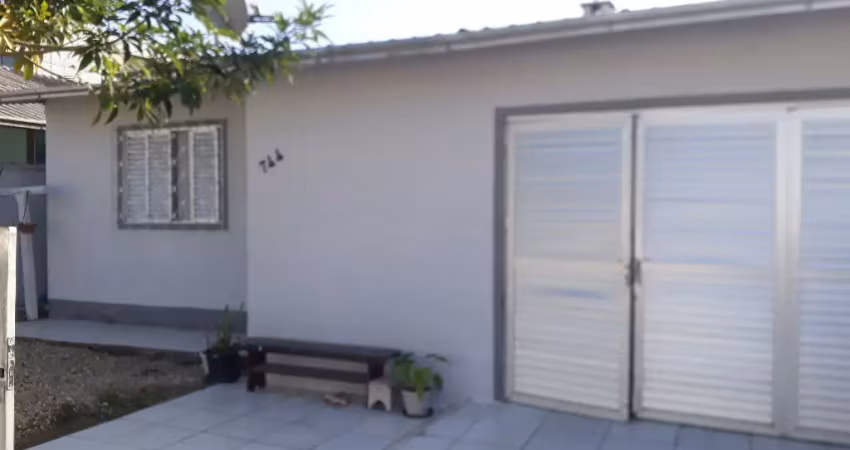 Casa à venda no centro de navegantes – 3 dormitórios (1 suíte) – escritura e averbação ok