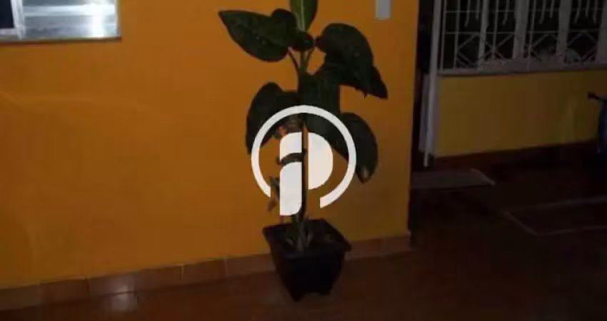 Casa Térrea para Venda no bairro Capuava, 2 dorm, 3 vagas, 150 mts de área construída, plana