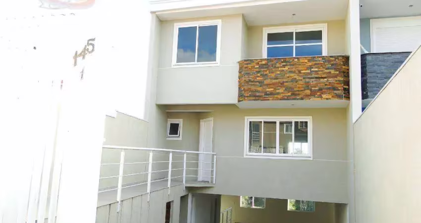 Sobrado com 3 dormitórios à venda, 212 m² por R$ 980.000,00 - Pilarzinho - Curitiba/PR