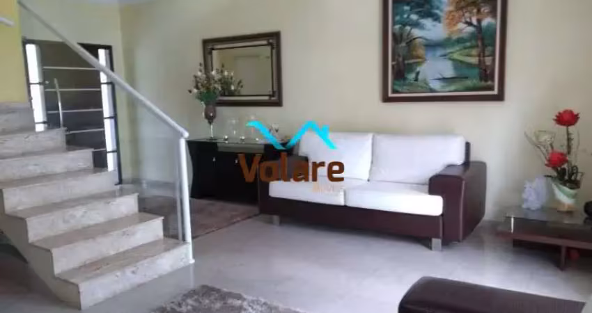 Casa de 270m² com 3 suítes e quintal com piscina - city bussocaba