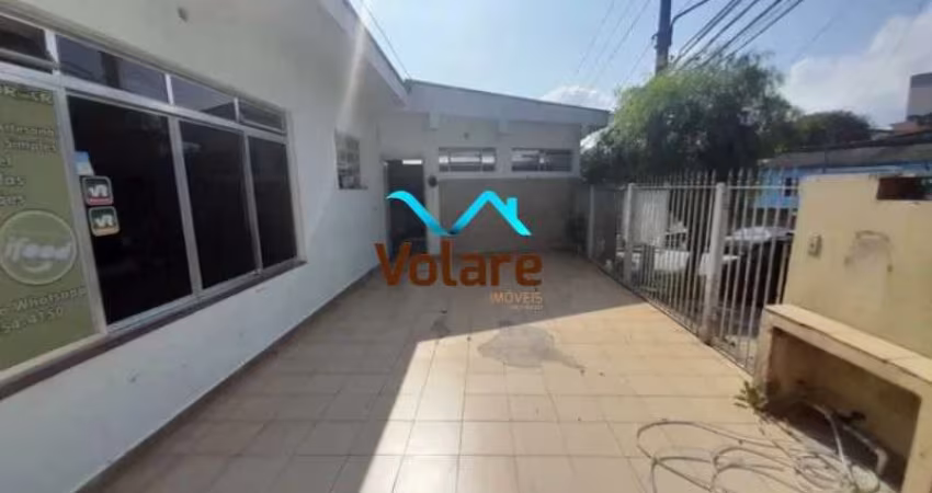 Casa à venda em Osasco-SP, Bela Vista: 3 quartos, 2 salas, 2 banheiros, 4 vagas, 217m² de área. Venha conferir!