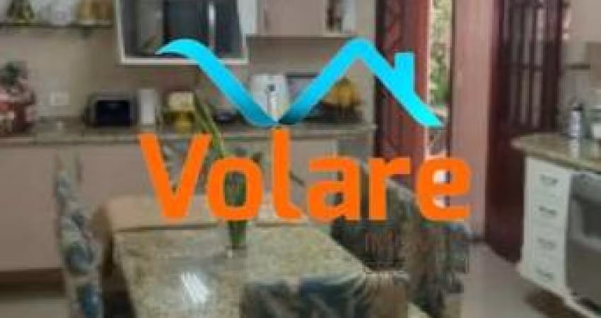 Imperdível oportunidade de casa à venda em Osasco-SP, Vila Osasco: 3 quartos, 1 suíte, 2 salas, 3 banheiros, 3 vagas e 183m².
