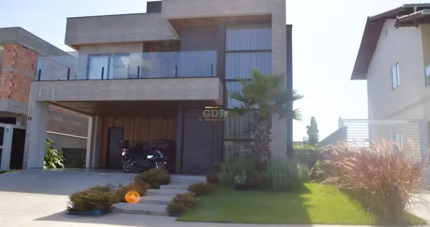Casa em condomínio fechado com 4 quartos à venda na Rua Ivo José Rebello, Santa Regina, Camboriú