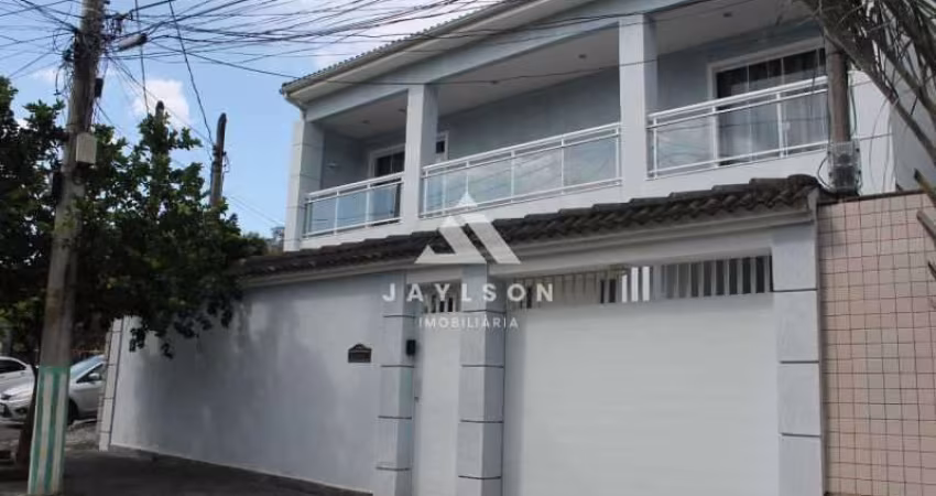Casa em condomínio fechado com 4 quartos à venda na Rua Aiera, Vila Kosmos, Rio de Janeiro