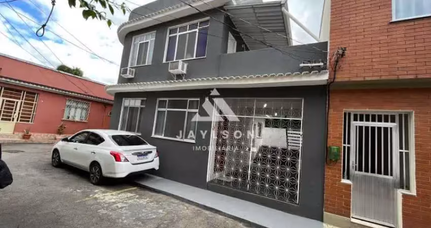 Casa em condomínio fechado com 4 quartos à venda na Rua Comendador Pinto, Campinho, Rio de Janeiro