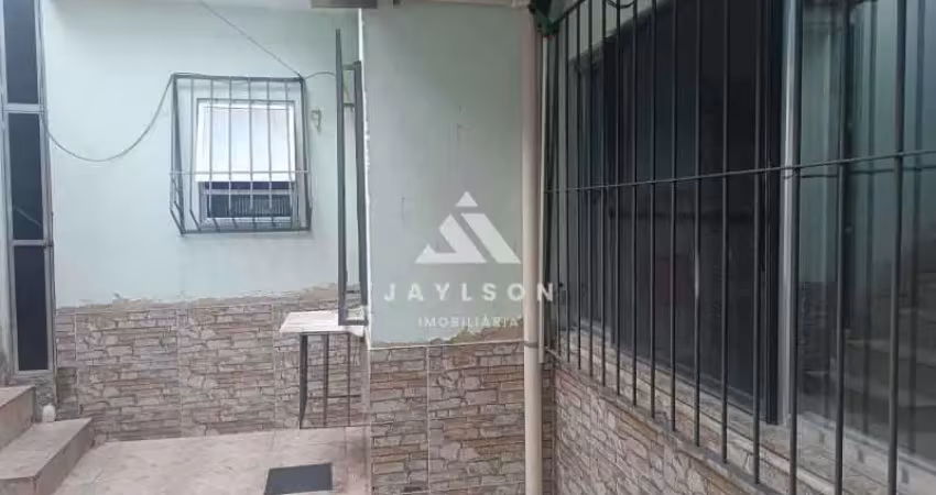 Casa com 2 quartos à venda na Rua Saturno, Vigário Geral, Rio de Janeiro