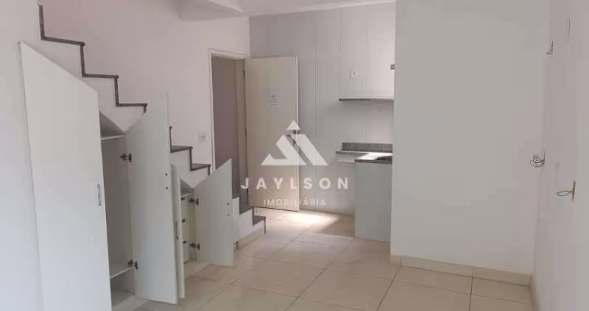 Apartamento à venda na Rua Soares Tavares, Ramos, Rio de Janeiro