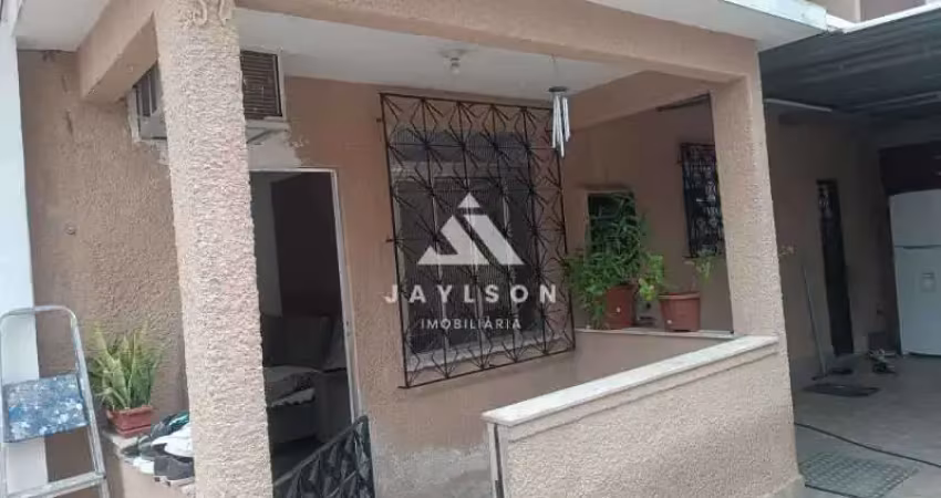 Casa com 2 quartos à venda na Rua Carabu, Olaria, Rio de Janeiro