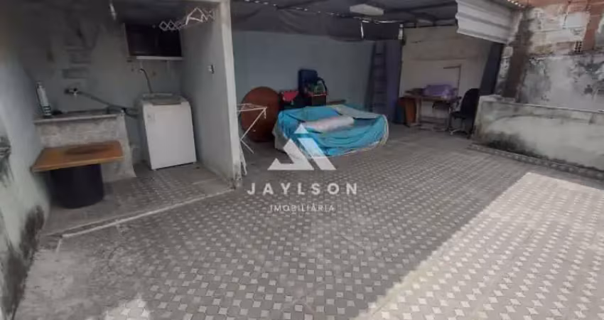 Casa com 2 quartos à venda na Rua Amandiu, Irajá, Rio de Janeiro