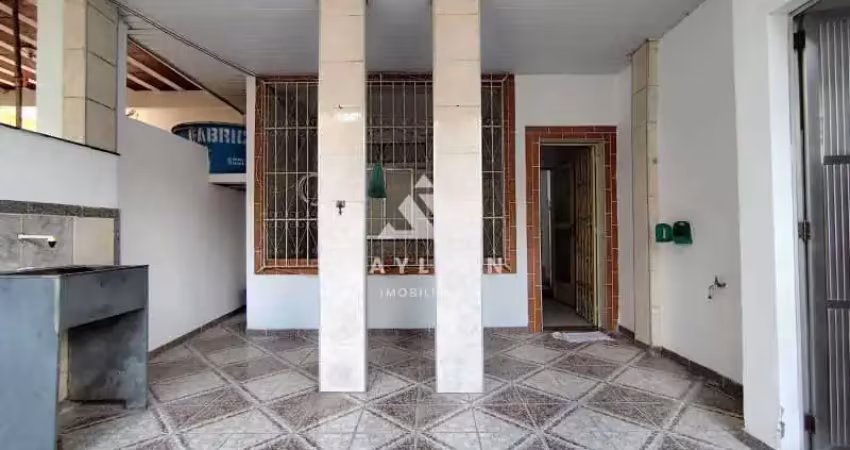 Casa em condomínio fechado com 2 quartos para alugar na Rua Vieira do Couto, Rocha Miranda, Rio de Janeiro