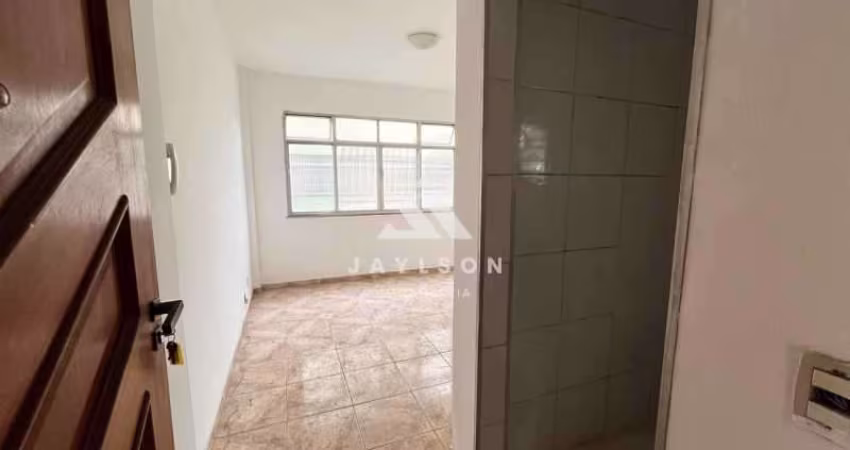 Apartamento com 2 quartos para alugar na Rua Jorge Nascimento Silva, Pilares, Rio de Janeiro