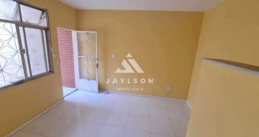 Casa com 2 quartos à venda na Rua Iliria, Penha Circular, Rio de Janeiro