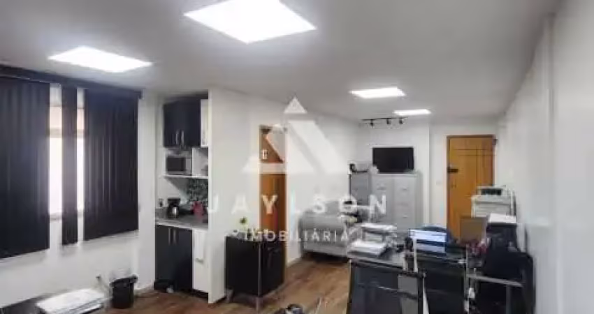 Sala comercial com 1 sala à venda na Rua das Dálias, Vila Valqueire, Rio de Janeiro