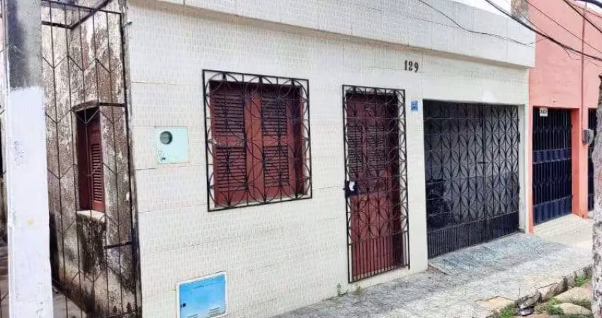 Casa com 2 quartos à venda na Rua Fausto Pinheiro, Centro, Itapajé