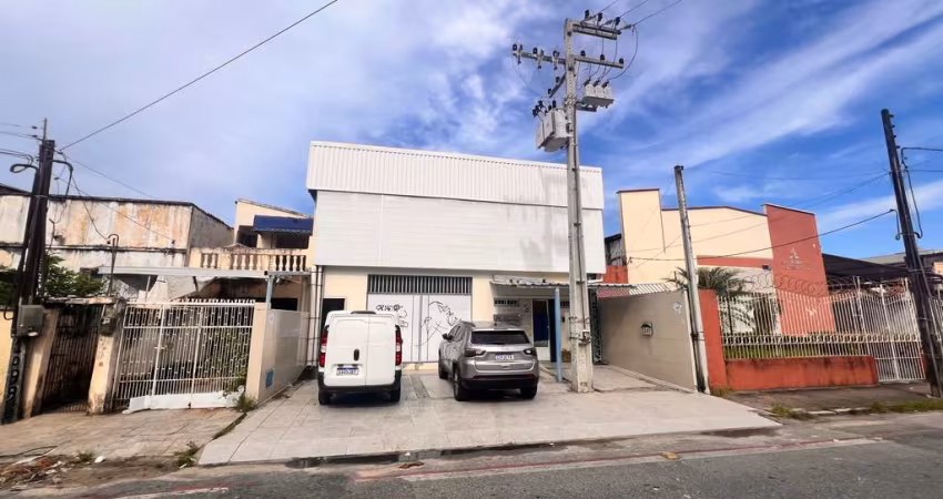 VERAS VENDE GALPÃO 592m2 NO SÃO GERARDO - FORTALEZA- CE