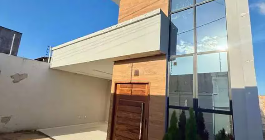 Casa com 3 quartos à venda na R. José Laurino, Centro, Pacajus