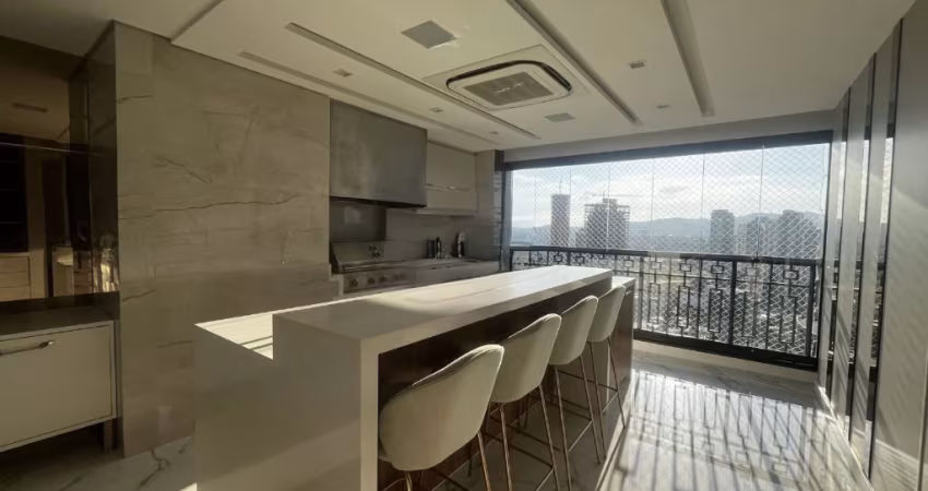 Apartamento com 3 Suites e 5 Vagas no Condominio Myra