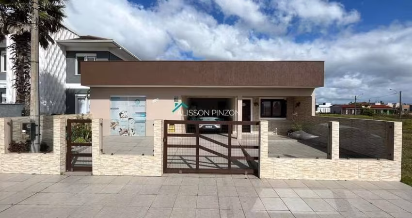 Casa em excelente localização em Atlântida Sul