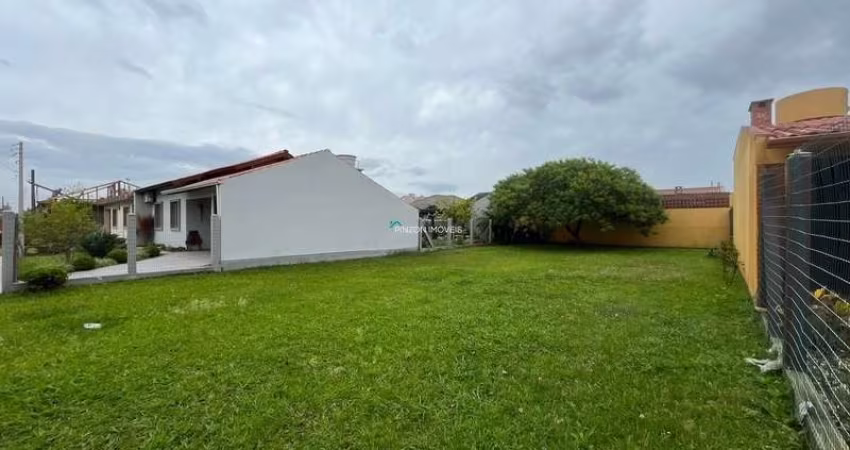 Terreno na melhor localização de Atlântida Sul.