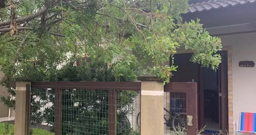 Casa a 100 metros do mar em arroio do sal - excelente oportunidade