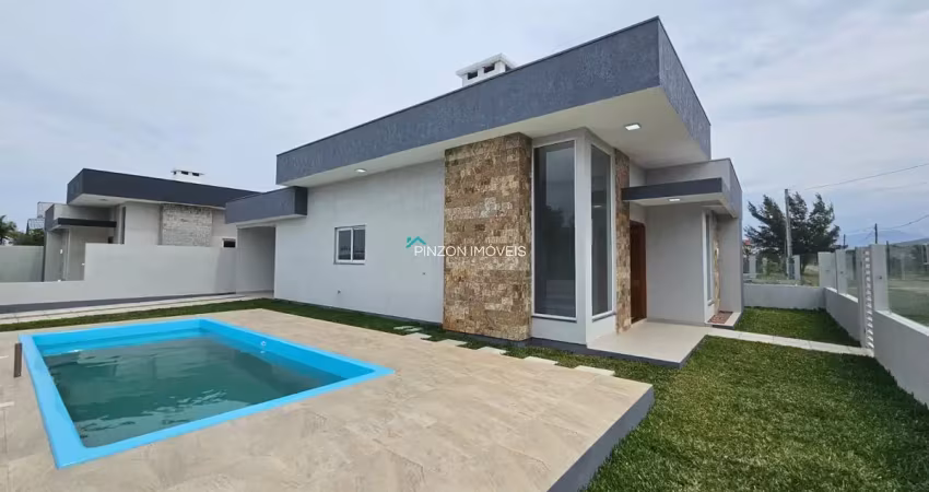 Casa a venda com piscina em arroio do sal 300 metros do mar - bairro camboim