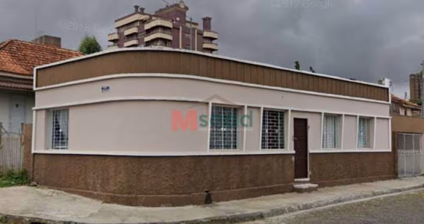 CASA A VENDA CENTRO RUA DR COLARES
