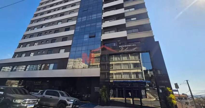 Apartamento semimobiliado no edifício dechandt - centro