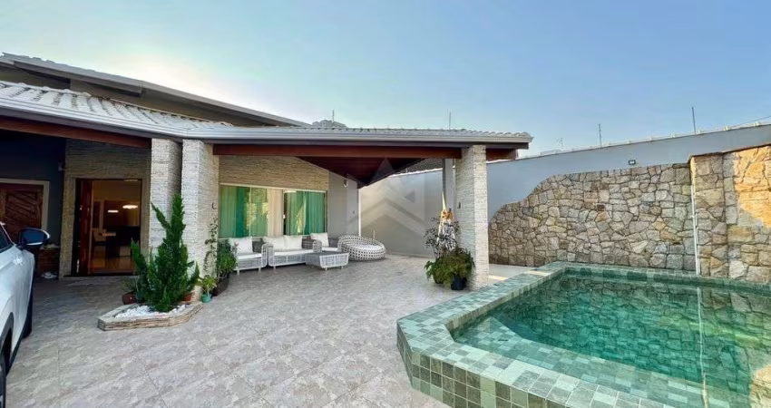 Casa Isolada 3 quartos Piscina e Gourmet a venda no Canto do Forte Praia Grande