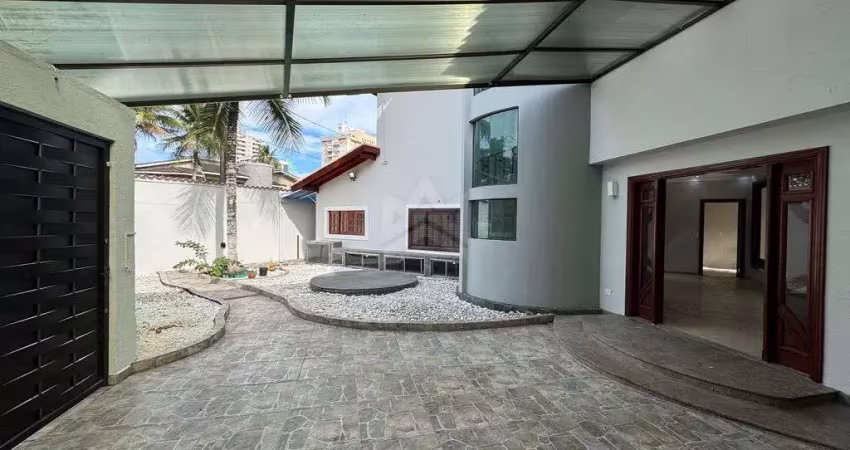 Casa de alto padrão à venda no jardim matilde, canto do forte, praia grande-sp