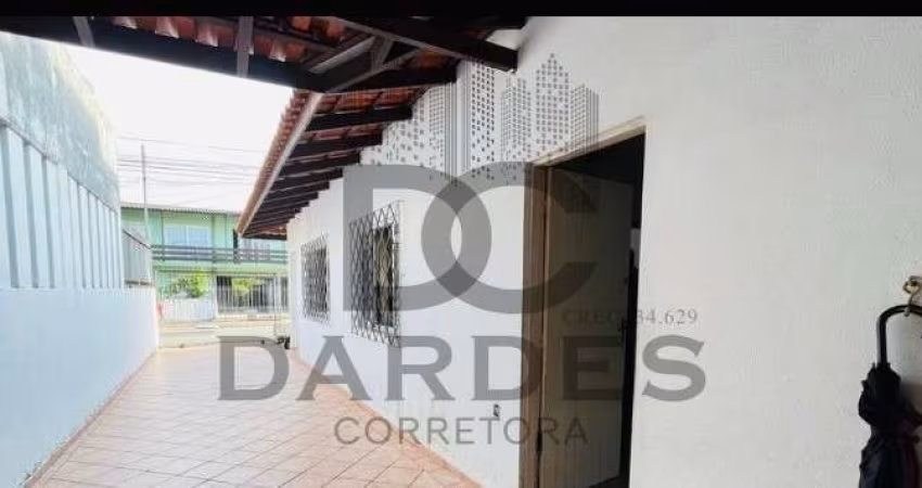 OPORTUNIDADE CASA NAÇÕES 3 DORM 254M² BAL CAMBORIU