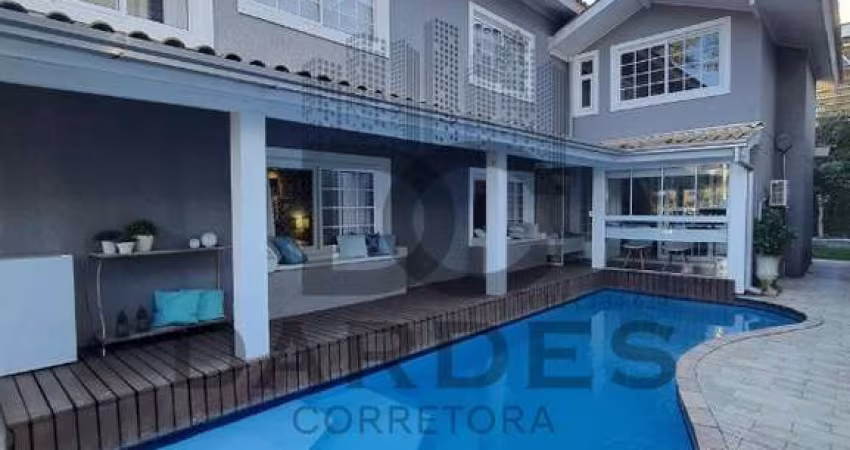 CASA COM VAGA NAUTICA 3 SUÍTES PISCINA PRIVATIVA BAL CAMBORIU