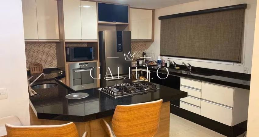 Casa em condomínio para locação em Jundiaí-SP, bairro Engordadouro. 6 quartos, 2 suítes, 3 salas, 6 banheiros, 3 vagas de garagem, 340m².