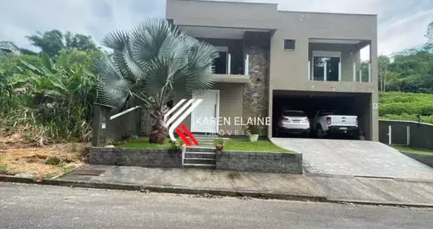 Casa à venda com 03 dormitórios, sendo 01 suíte em condomínio fechado/sj