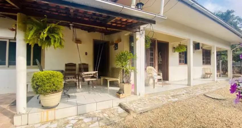 Casa com 3 quartos à venda no Paquetá, Brusque 