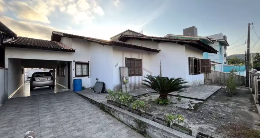 Casa com 3 quartos à venda no Limoeiro, Brusque 