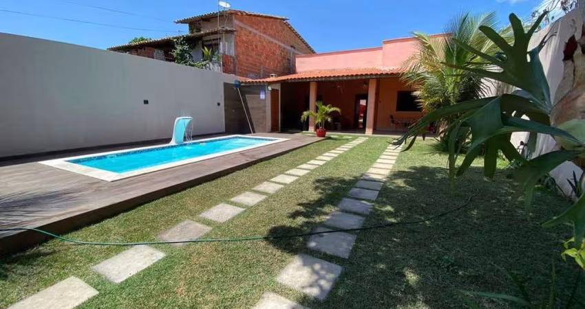Casa térrea à venda no Centro de Barra do Pojuca, Camaçari, BA – Conforto, Praticidade e Lazer em Localização ótima !