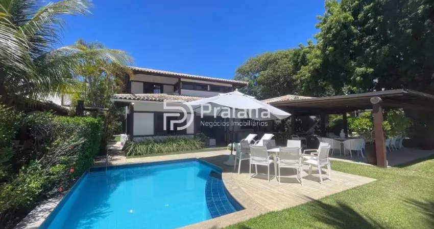 Casa com 4 suítes para locação temporada em praia do forte