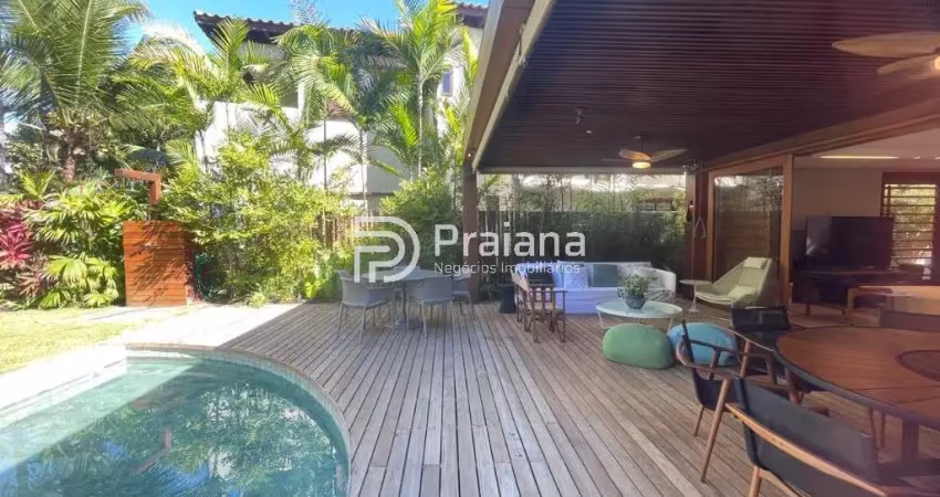 Casa para locação temporada em  praia do forte, com 5 quartos, 5 suítes, 2 salas, 7 banheiros, 2 vagas de garagem e 280m².