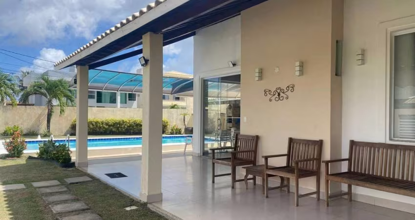 Casa de luxo em condomínio à venda em Guarajuba, Camaçari-BA: 5 quartos, 5 suítes, 1 sala, 6 banheiros, 5 vagas de garagem, 750m².