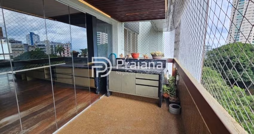 Aluguel de Apartamento Campo Grande em Salvador-BA: 4 Quartos, 2 Suítes, 2 Salas, 4 Banheiros, 3 Vagas de Garagem, 220m²