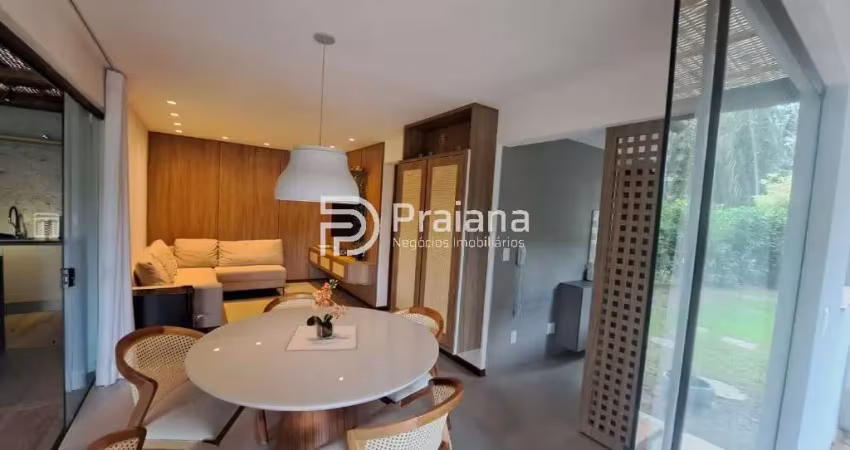 Casa de alto padrão em condomínio na praia do forte, mata de são joão-ba: 3 quartos, 3 suítes, 1 sala, 5 banheiros, 2 vagas, 135m².