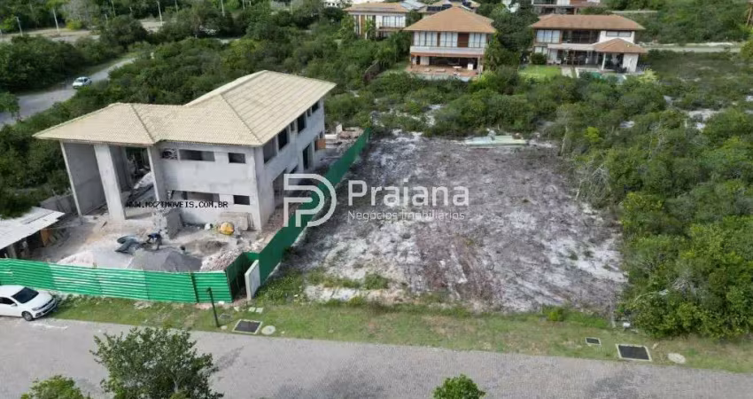 Terreno em condomínio à venda na praia do forte, mata de são joão-ba - 700m² de área!