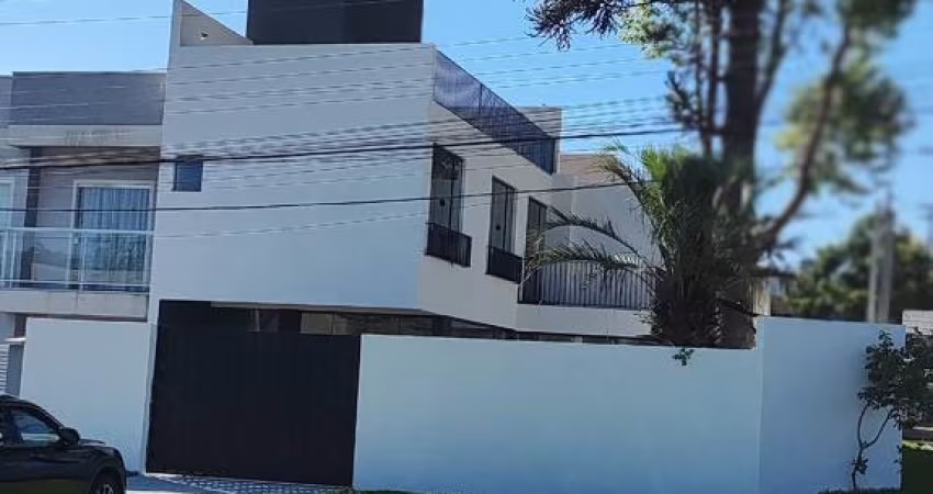 Sobrado bairro Alto Curitiba 3 quartos terreno exclusivo livre